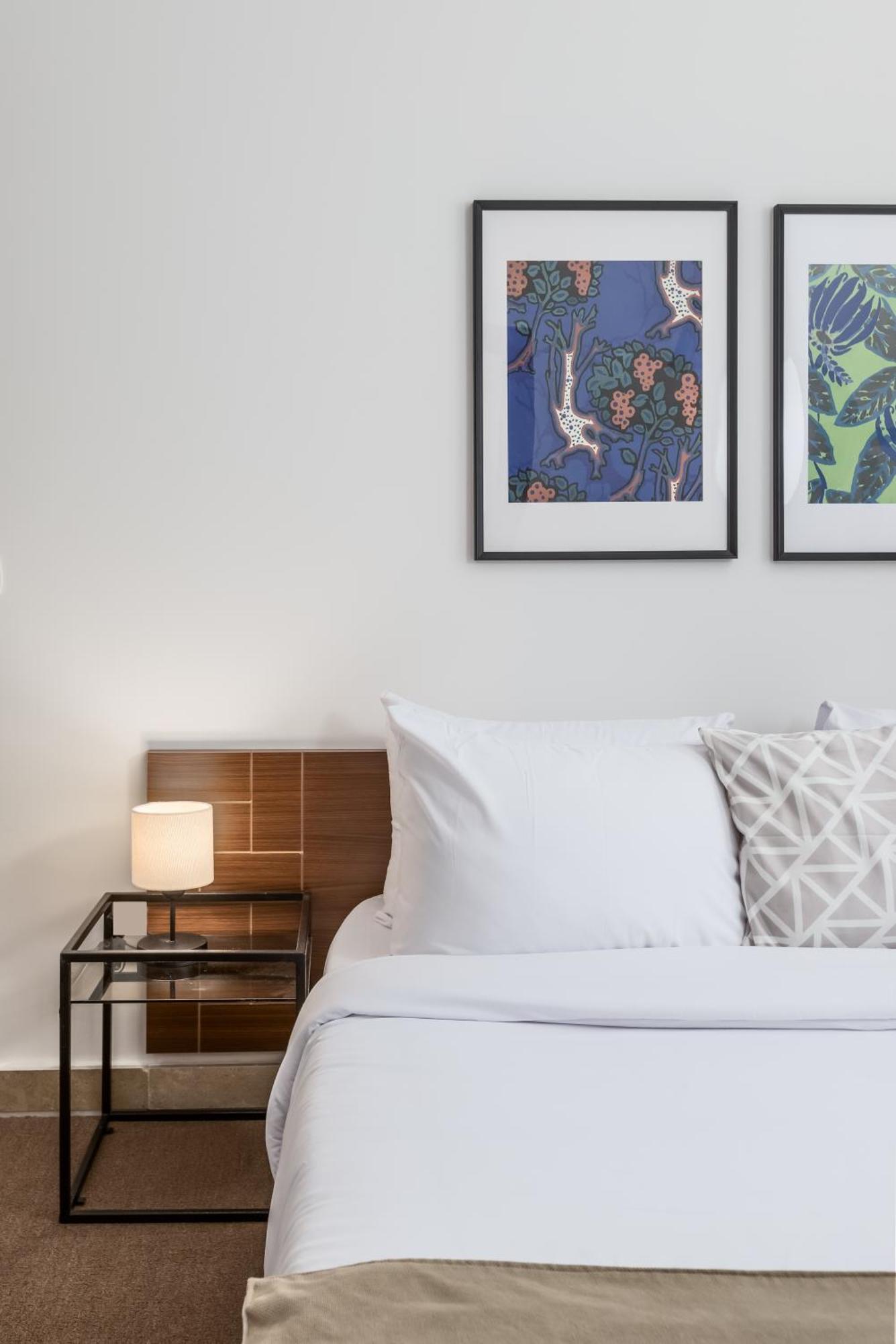 Livingville The Two-Fifty Kaherah Luaran gambar